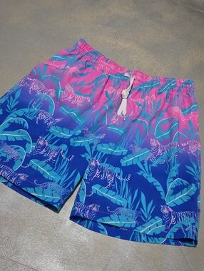 chubbies Blue & Pink Tiger Tropical Hybrid Shorts NWOTS
